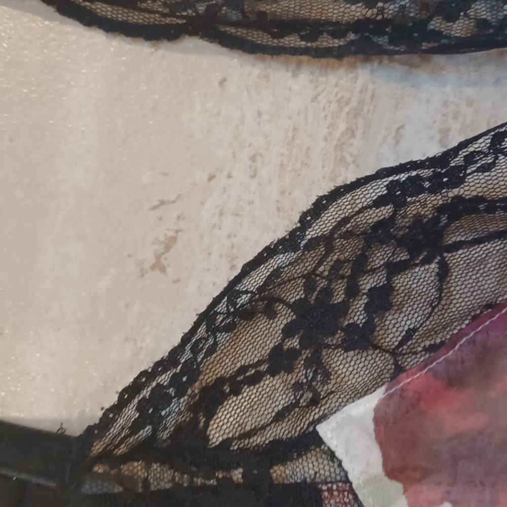 Victoria's Secret Elegant Sheer Lace Trim Rose Print Open Front Nightie - Picture 7 of 10